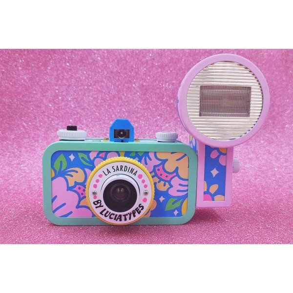© Lomography